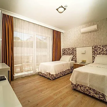 Hotel Twins 3*