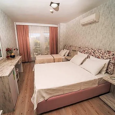 Twins Hotel Çeşme